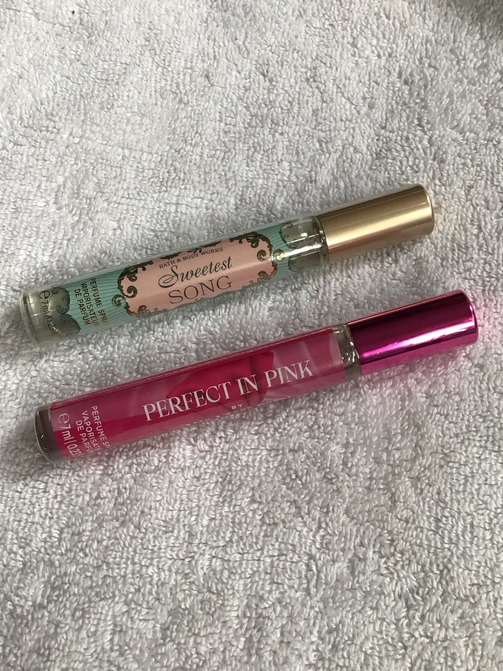 Bundle of 2 Bath & Body Works mini spray Perfect In Pink & Sweetest Song